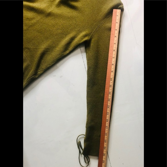 ESCIO RIBBED CRISSCROSS DETAILING GREEN SWEATER - Picture 4 of 9